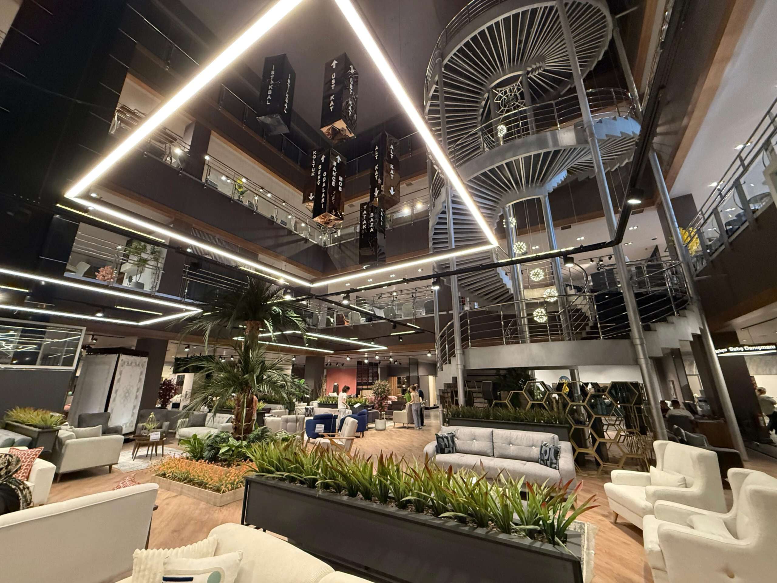 WhatsApp Image 2025-08-10 at 14.49.47 (1)